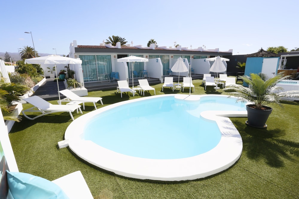 The Vintage Club Caters to Gay Men in San Bartolome De Tirajana, Spain