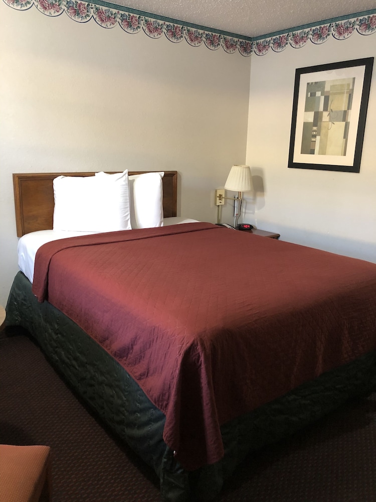 Rexdale Inn - photo 11