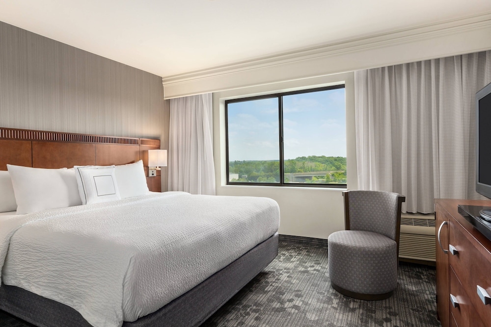 Courtyard by Marriott Philadelphia Montgomeryville - photo 13
