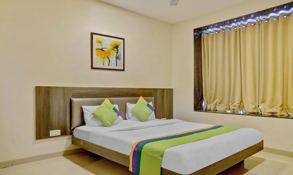 Treebo Trend Bhagyashree Executive - last minute hotel in Pune