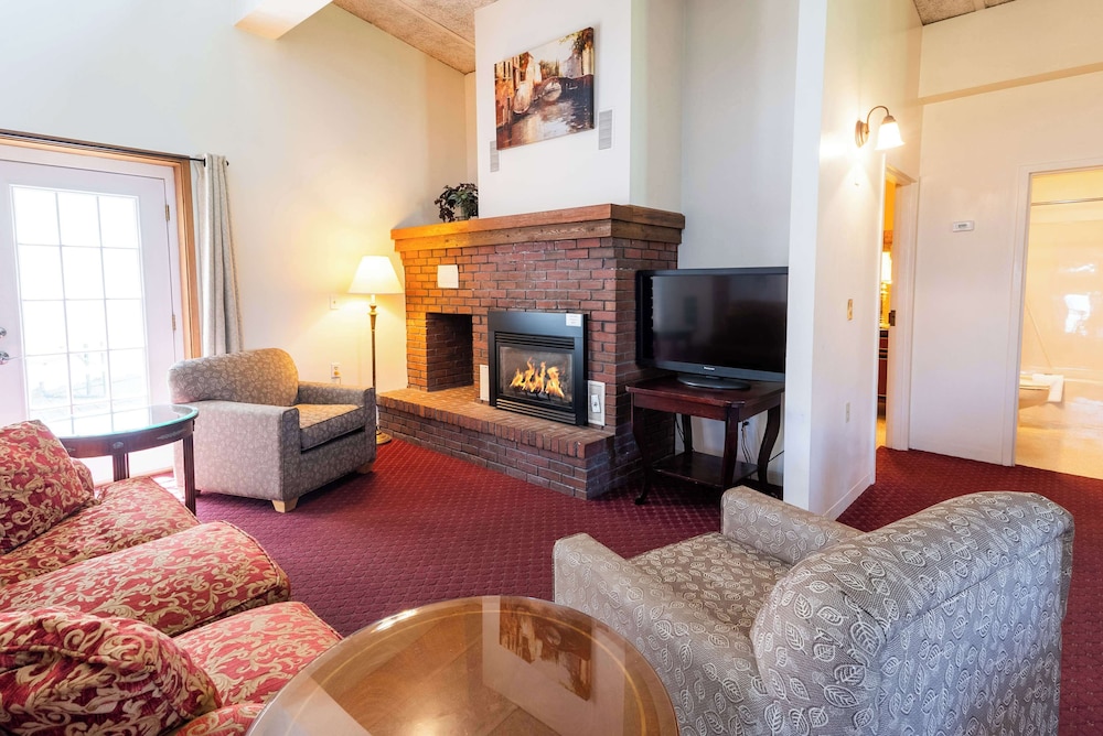 Fireside Inn & Suites Bangor - photo 17