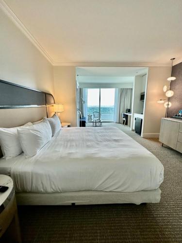 Fontainebleau Miami Beach Tresor - photo 13