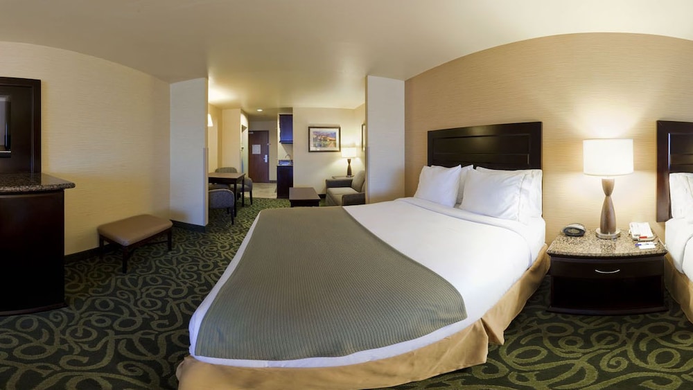 Holiday Inn Express Hotel & Suites Atascadero an IHG Hotel - photo 3