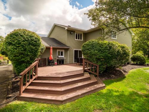 Spacious Pepper Pike Home Near CLE Clinc & CWRU — 4-Star Luxury Hotel in Pepper Pike, United States