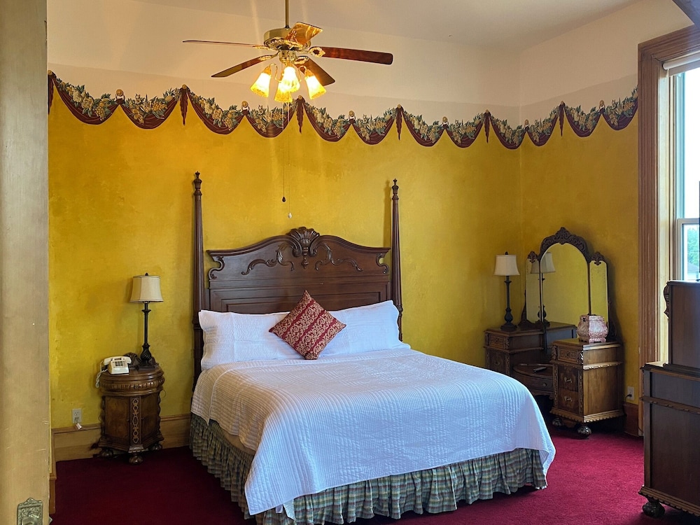 Decker Hotel - photo 5