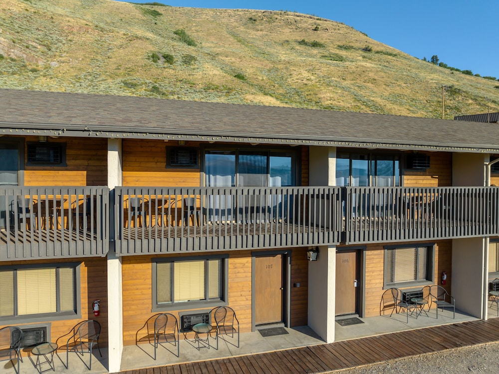 Elk Refuge Inn - photo 112