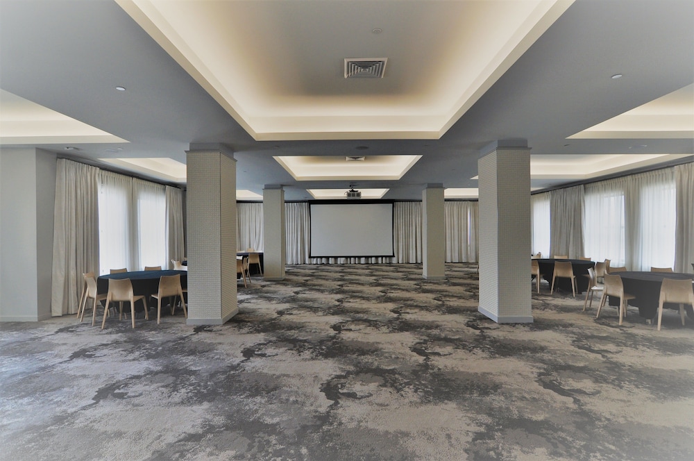 Angad Arts Hotel St. Louis Tapestry Collection by Hilton - photo 90