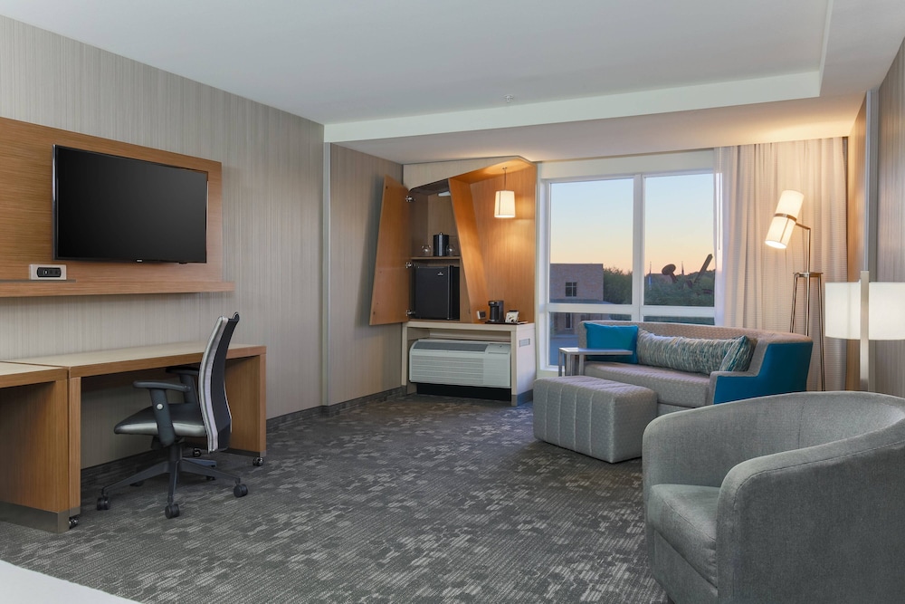 Courtyard by Marriott Dallas Midlothian Midlothian Conf Ctr - photo 10