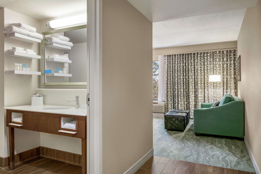 Hampton Inn by Hilton Richmond North Ashland - photo 31