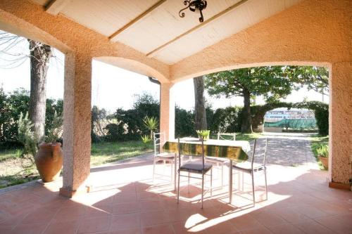 Villetta bifamiliare nel verde a Pietrasanta in Pietrasanta, Italy