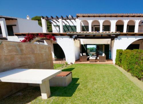 Orquidea - carbon neutral hotel in El Perello