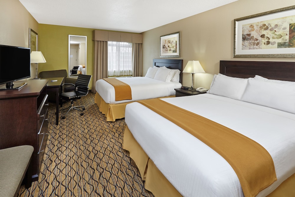 Holiday Inn Express & Suites Chicago Libertyville by IHG - photo 10