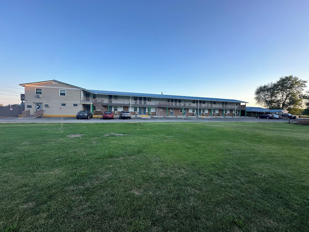 Relax Inn — hotel in Streator