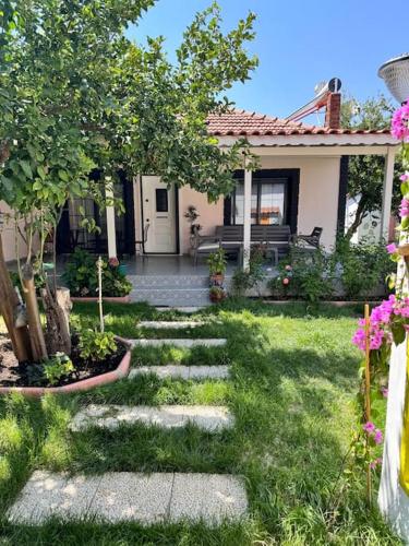 Kanai Konuk & Zeytin Evi in Dikili, Turkey