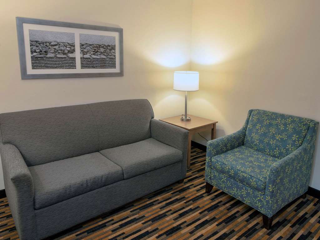 Quality Suites Lake Wright Norfolk Airport - photo 19