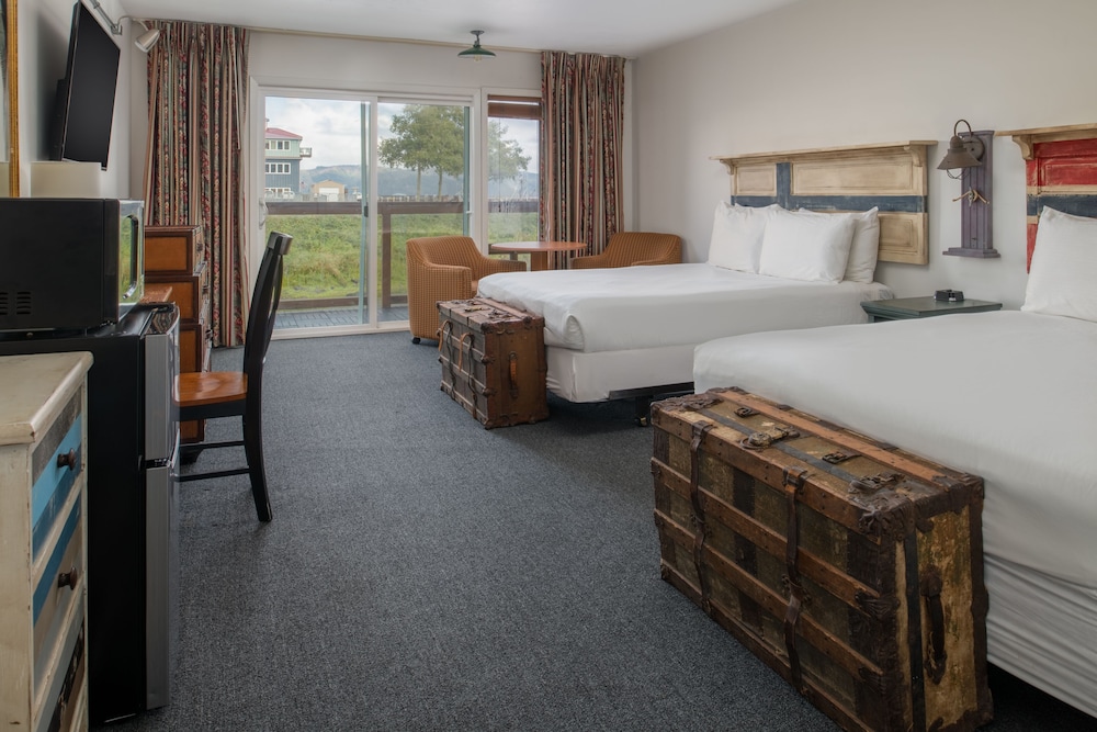 Astoria Riverwalk Inn - photo 13