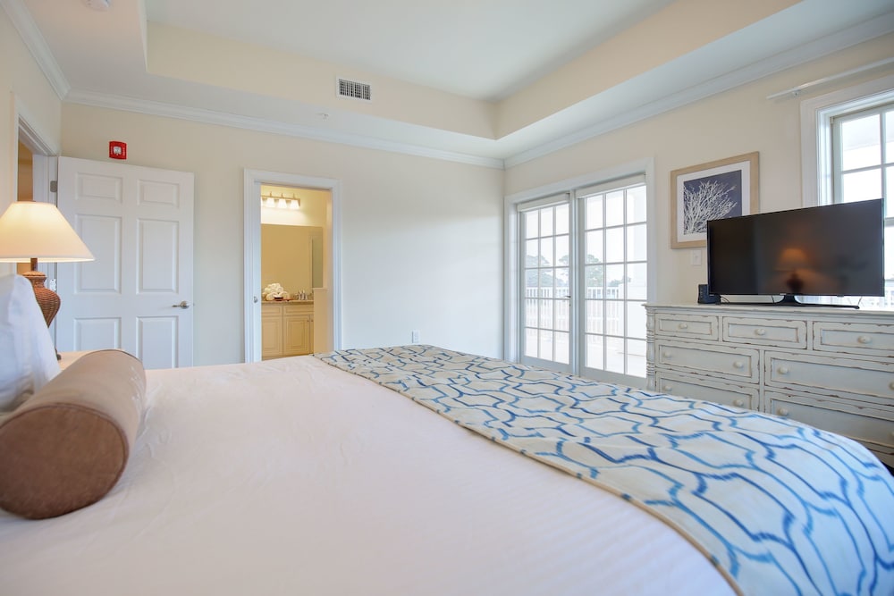 Waterside Resort - photo 3