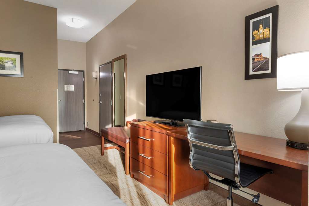 Comfort Inn & Suites North Mankato - photo 29