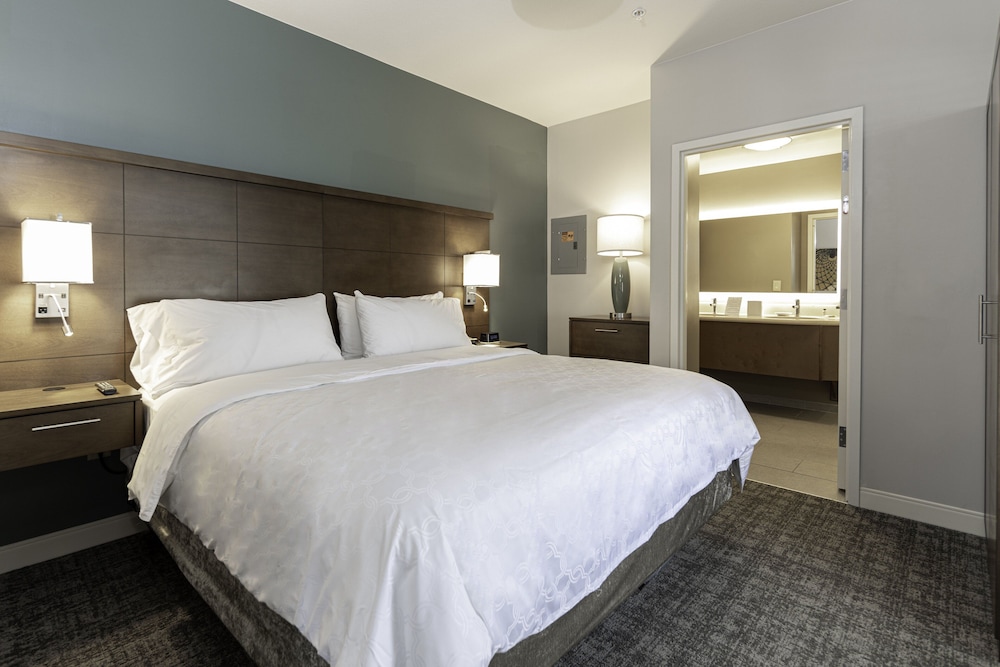 Staybridge Suites Montgomery Downtown by IHG - photo 10