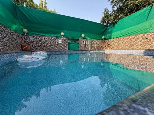 Blue Heaven Lonavala 2 Bhk with private pool — 4-Star Luxury Hotel in Lonavla, India