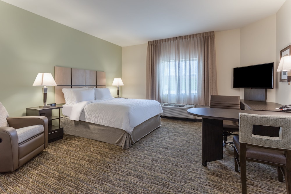 Candlewood Suites Davenport by IHG - photo 6