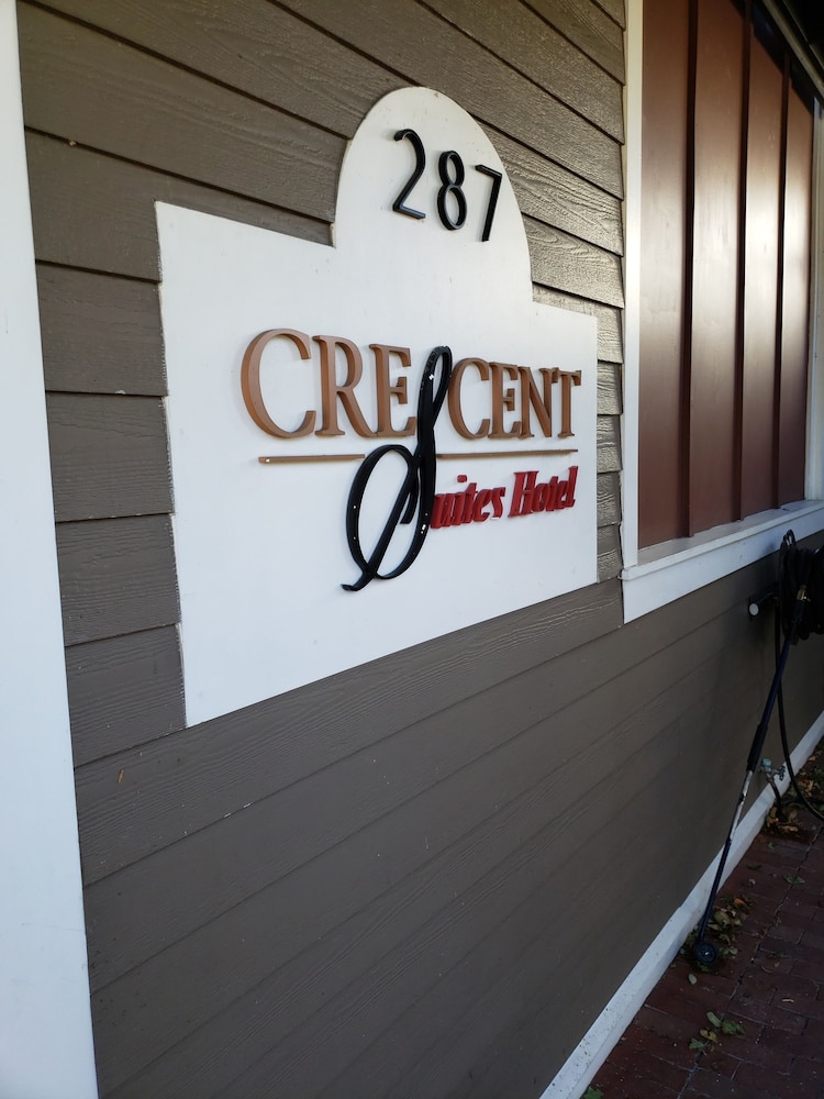 Crescent Suites Hotel - photo 48