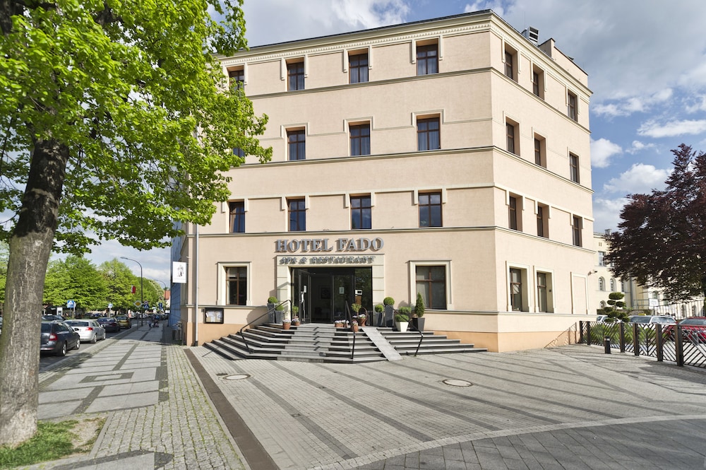 Hotel Fado Spa Restaurant — Swidnica
