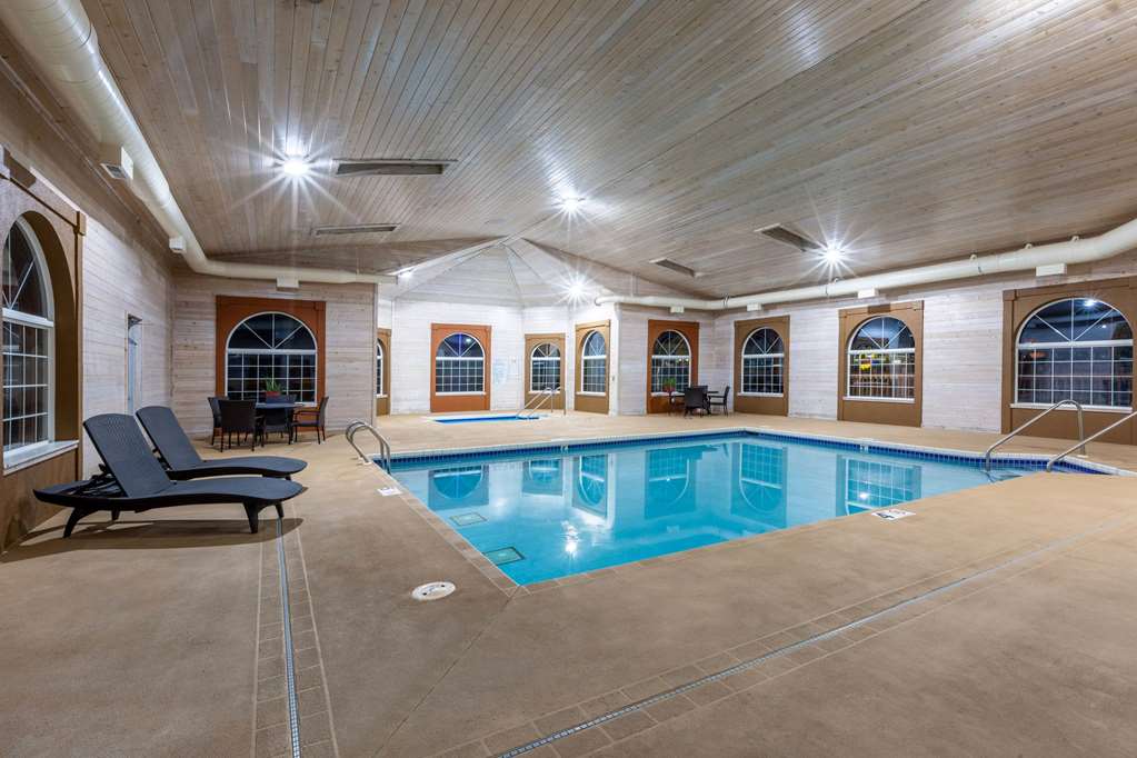 AmericInn by Wyndham Jefferson - photo 7