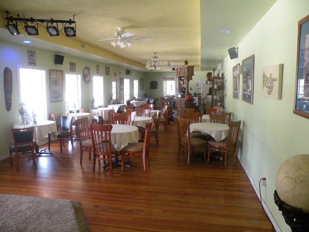 1876 Heritage Inn - photo 17