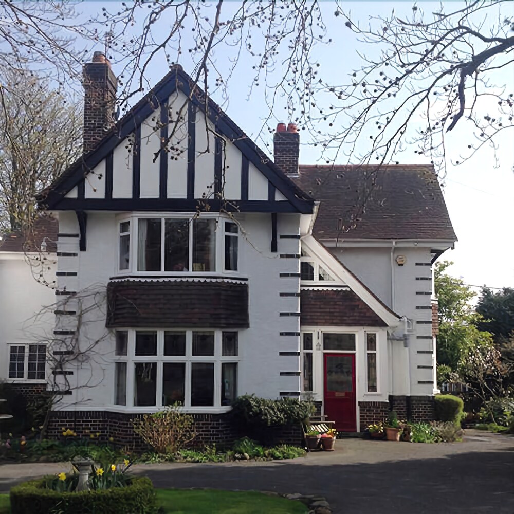 The Stanage Bed And Breakfast — 4-Star Luxury Hotel in Telford, United Kingdom