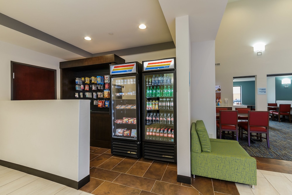 Holiday Inn Express Hotel & Suites South Bend by IHG - photo 67