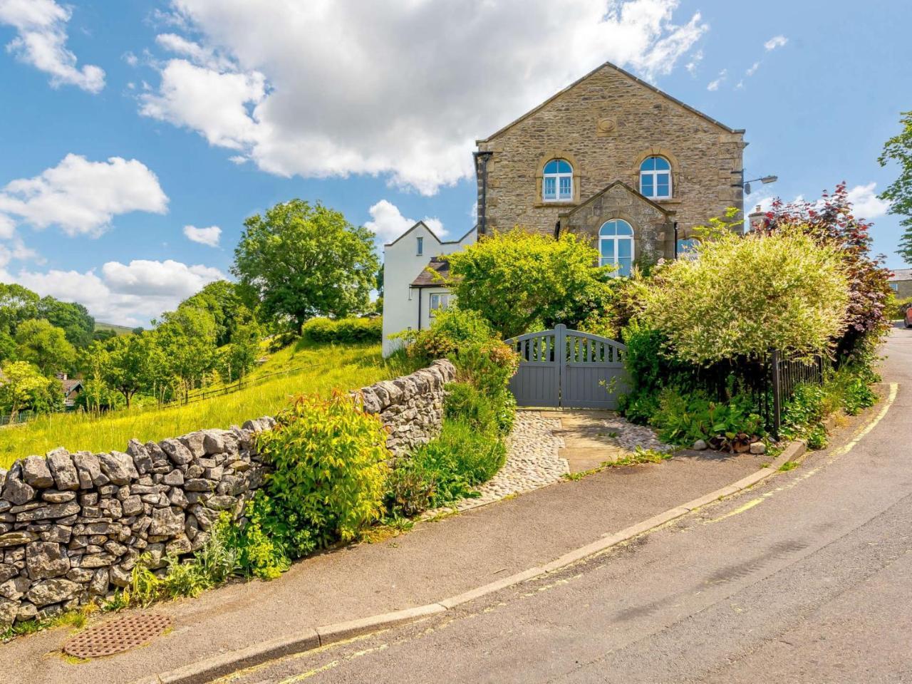4 Bed in Buxton oc 88196 - last minute hotel in Unknown City