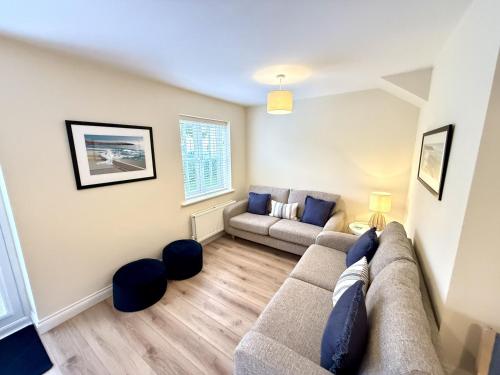 Pebble Cottage Part of the The Bay Filey Holiday Village with pool gym and direct beach access pub restaurant tennis and meadows walks