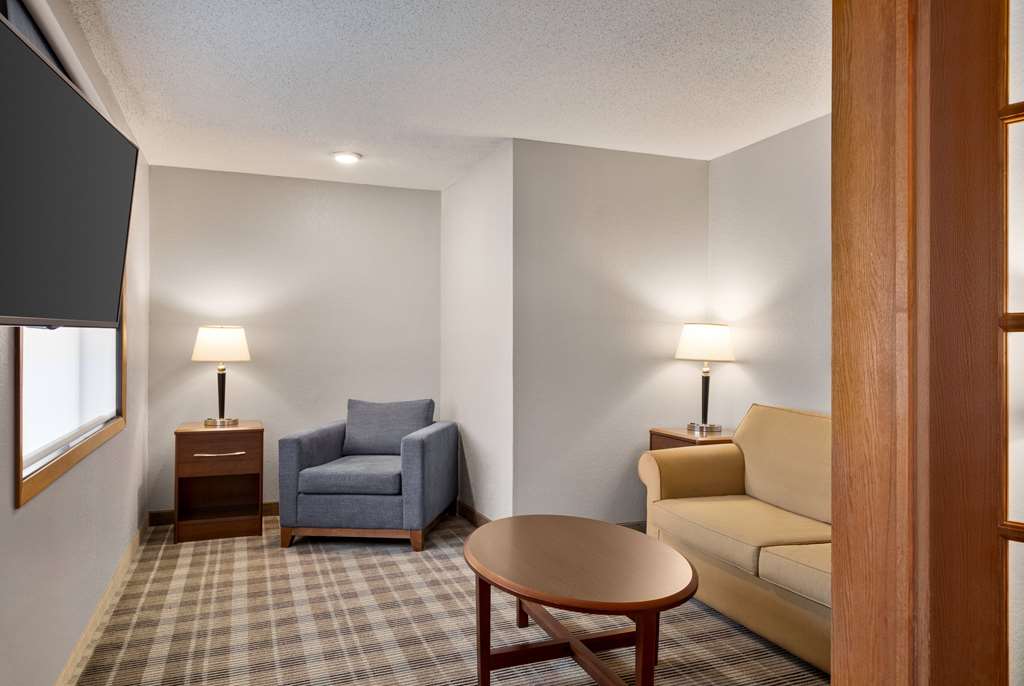 AmericInn by Wyndham Bemidji - photo 35