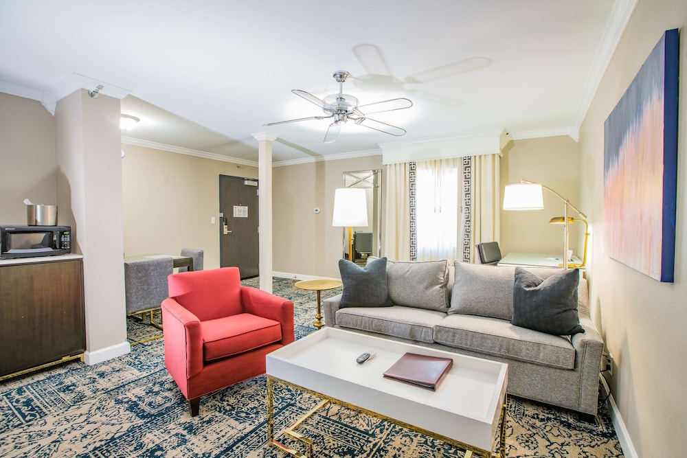 The Burgundy Hotel Tapestry Collection by Hilton - photo 21