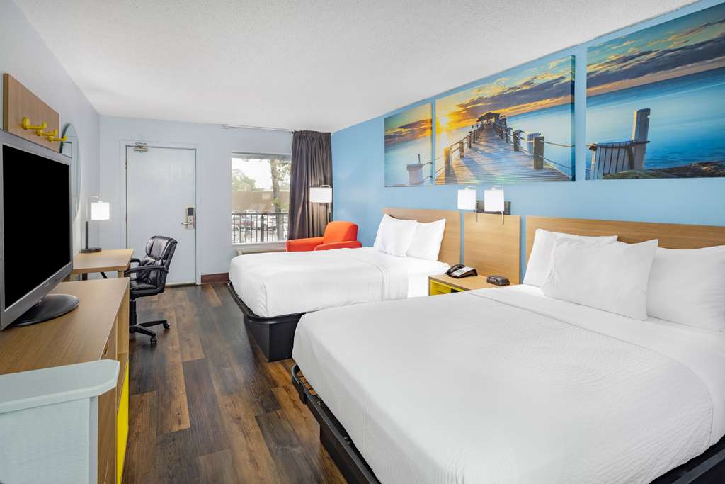 Days Inn by Wyndham Pensacola I 10 - photo 9