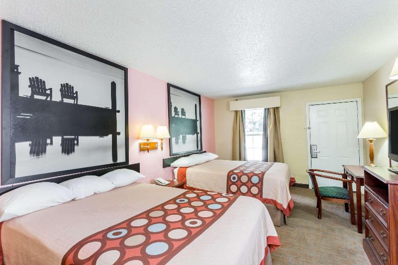 Super 8 by Wyndham Statesboro - photo 14