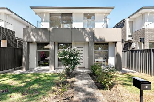 Clover The Split Level Sanctuary In Payneham South — Evandale