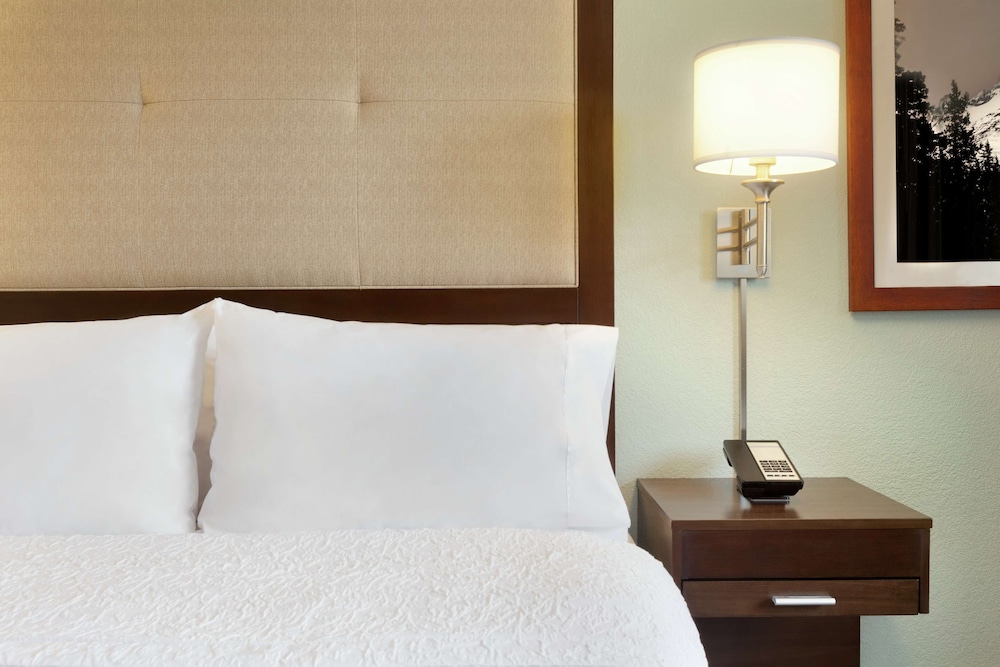 Hampton Inn Clackamas - photo 9