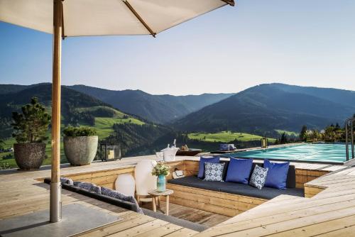 BergWärtsGeist SENHOOG Luxury Holiday Homes — 5-Star Luxury Hotel in Leogang, Austria