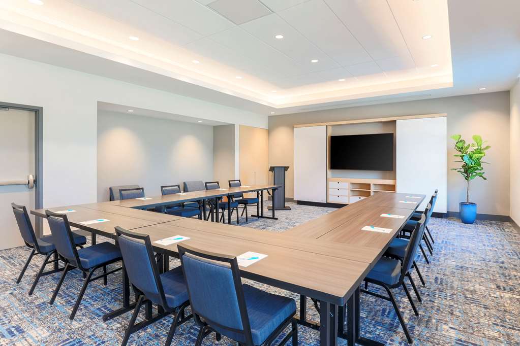 Hyatt House Davis - photo 24
