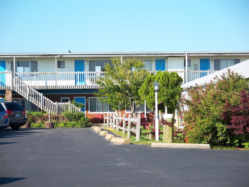 Blue Sea Motor Inn in Truro, United States