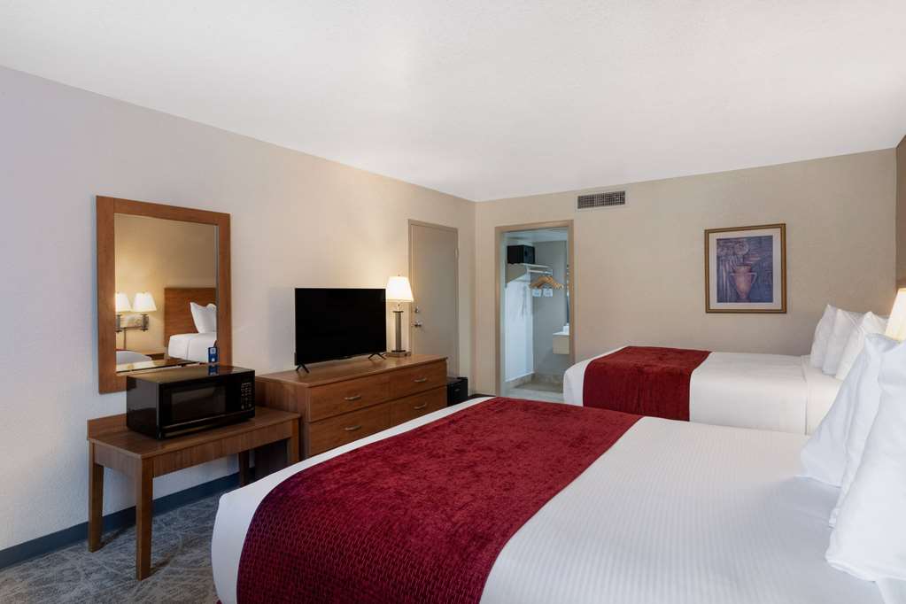 Ramada by Wyndham Kissimmee Gateway - photo 41