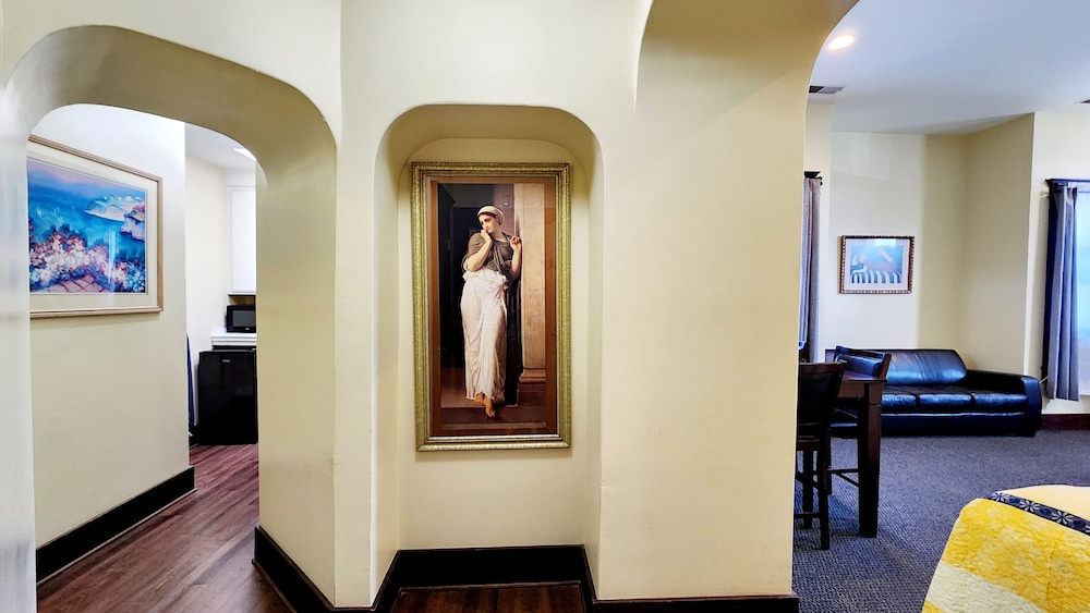 Santa Paula Inn - photo 16