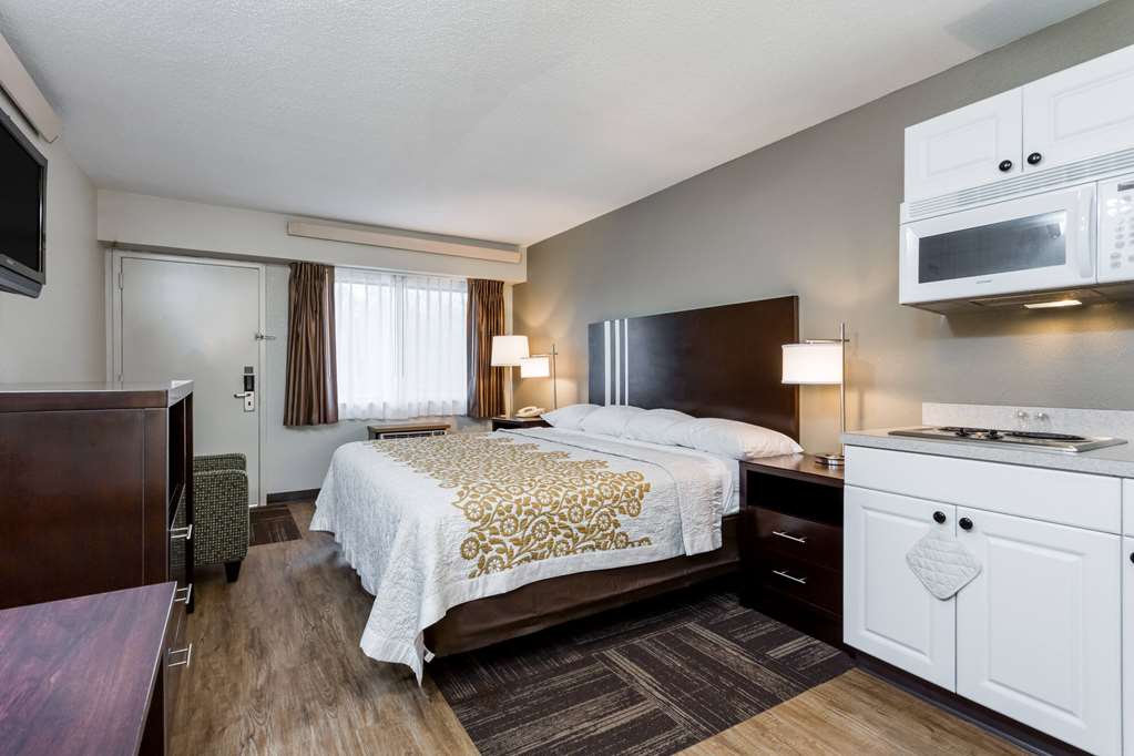 Days Inn by Wyndham Harrisburg North - photo 16