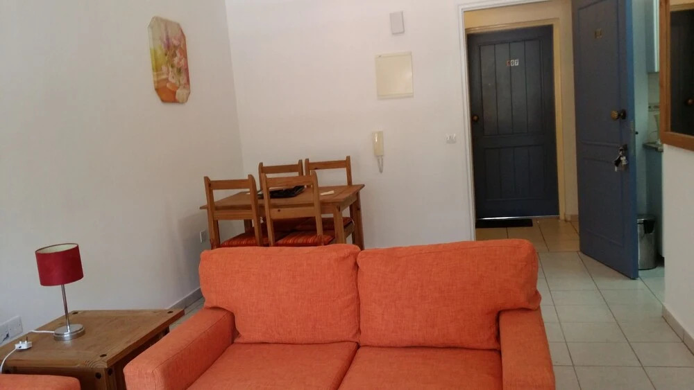 Limnaria Gardens Cozy Apartment by VICHY Holidays