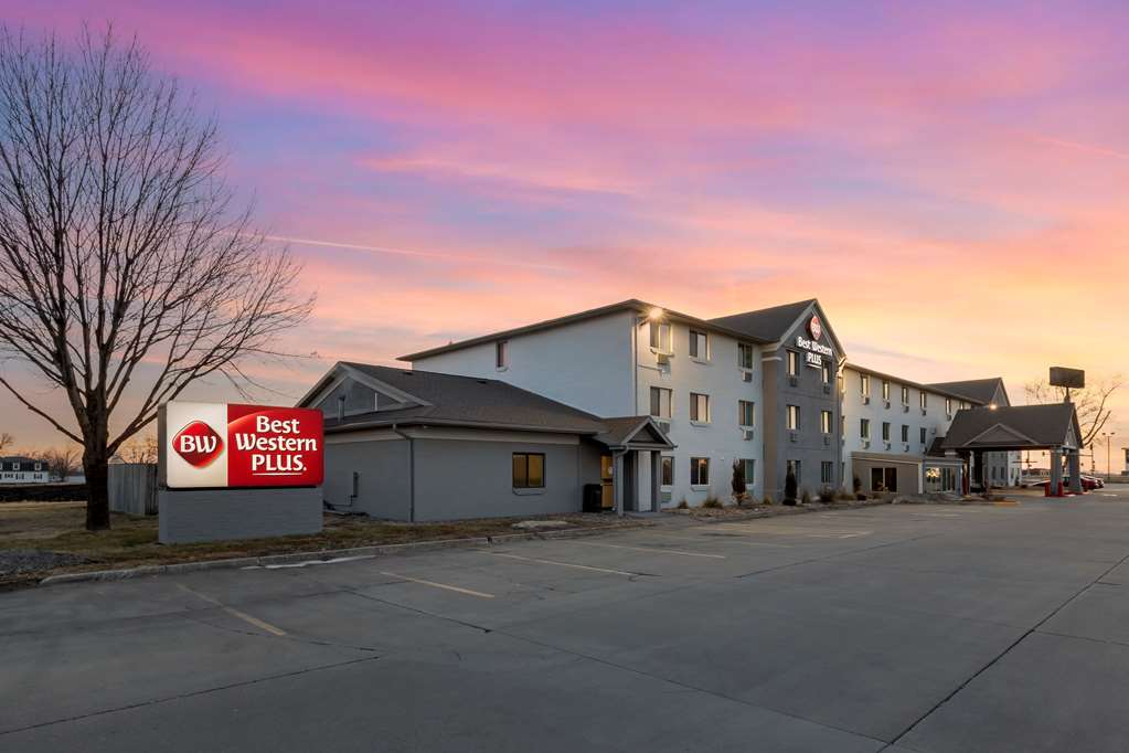 Best Western Plus Altoona Inn - photo 11