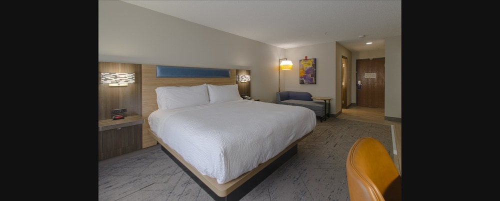 Holiday Inn Express Hartford Newington by IHG - photo 9
