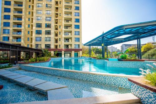 Modern Apartment in Nairobi near YaYa Centre with pool Gym Wifi — 4-Star Luxury Hotel in Nairobi, Kenya