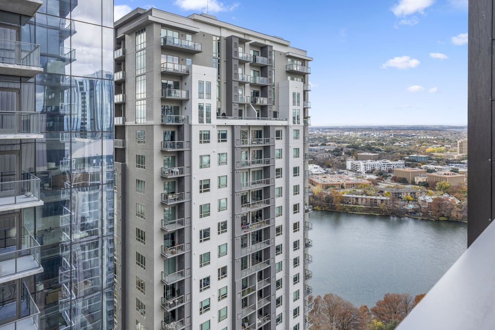 Austin Condo Hotel - photo 856